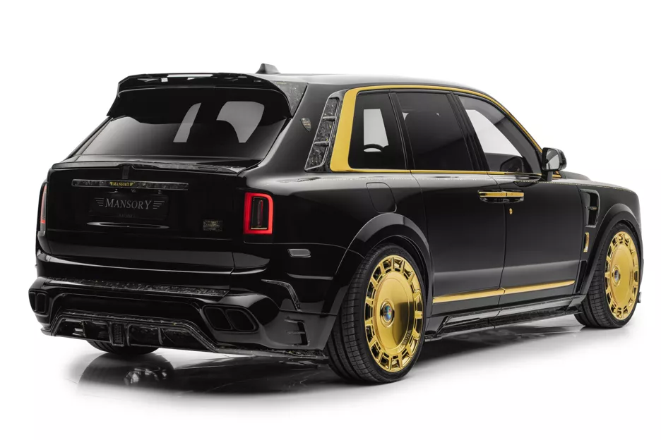 Rolls-Royce Cullinan Linea D'Oro задняя часть.