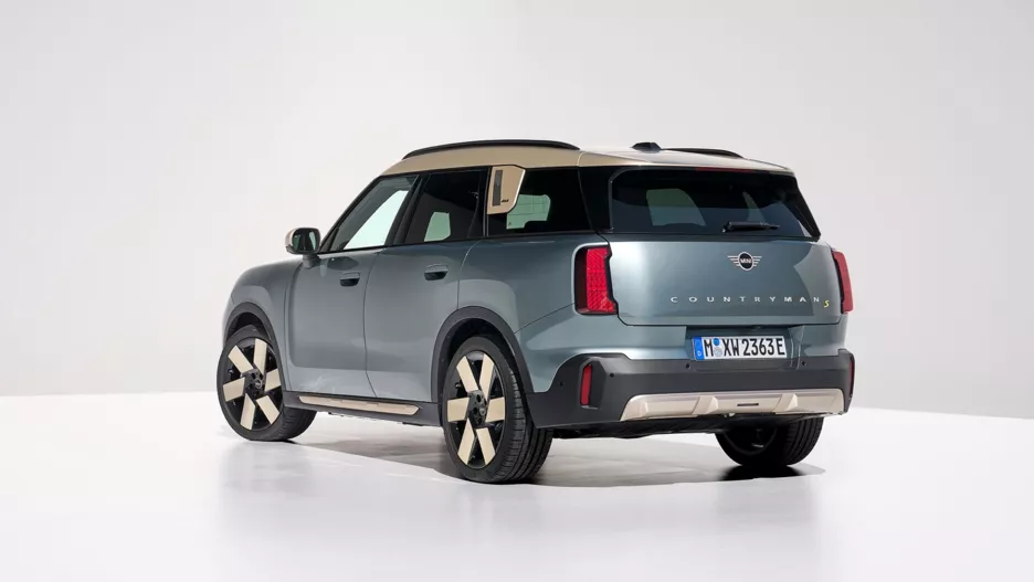 Mini Countryman задня частина.