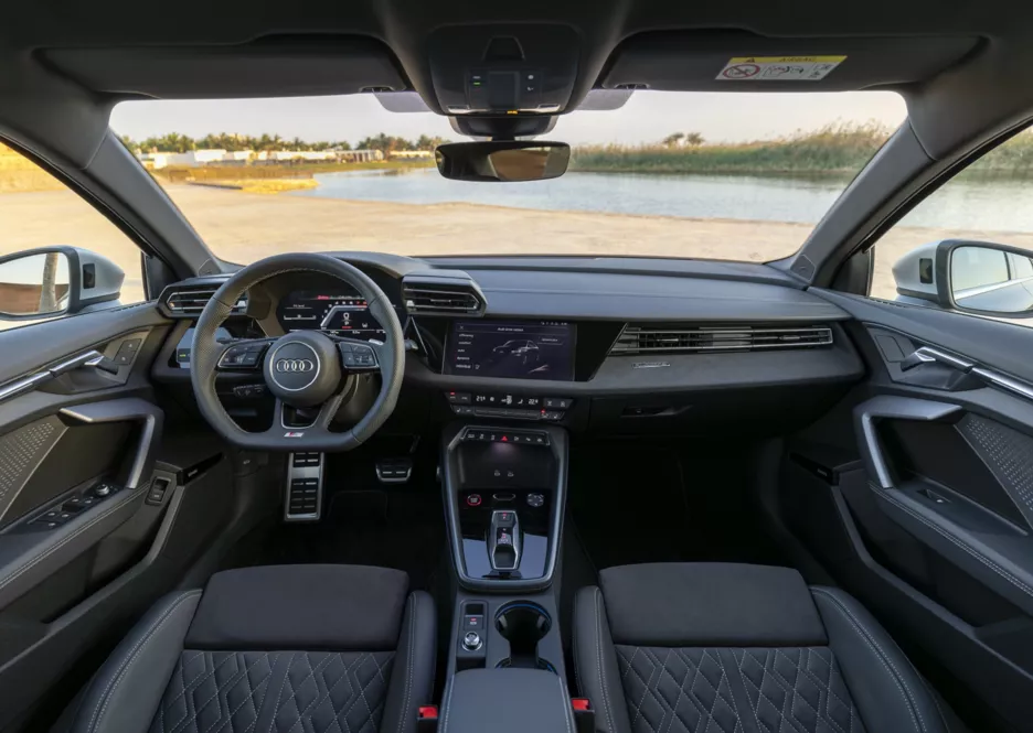 Audi S3 интерьер.