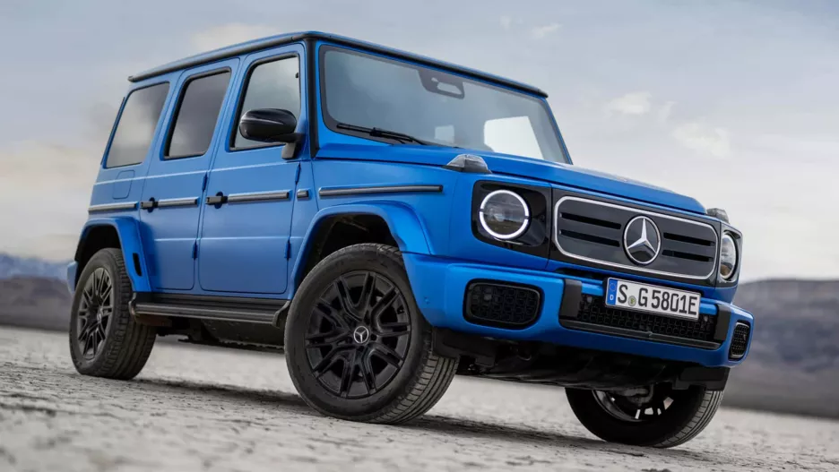 Mercedes-Benz G580 with EQ Technology передняя часть.