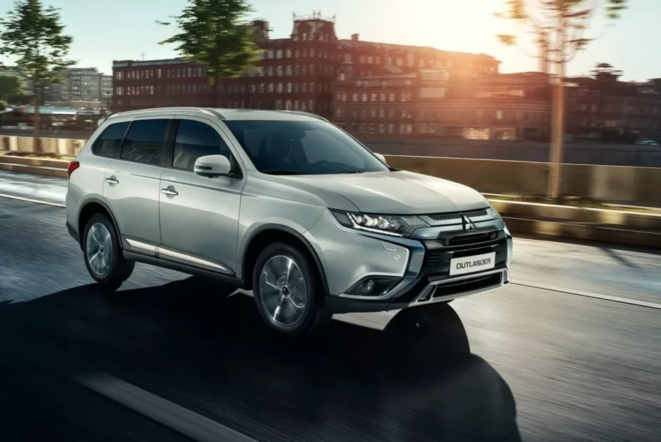 Mitsubishi Outlander.