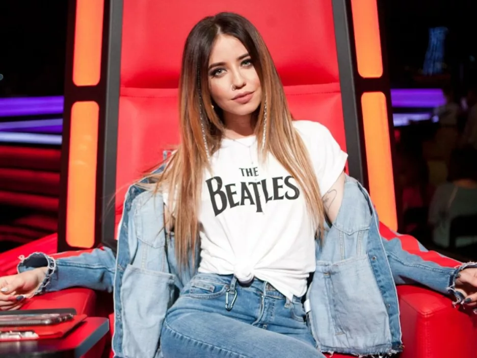 Попередні зачіски Наді Дорофєєвої