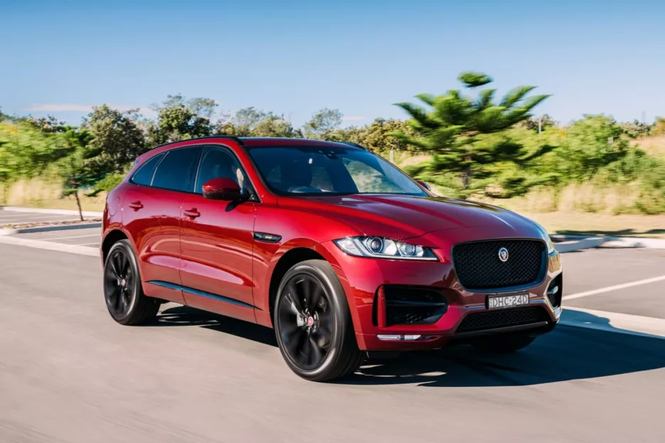 Jaguar F-Pace.