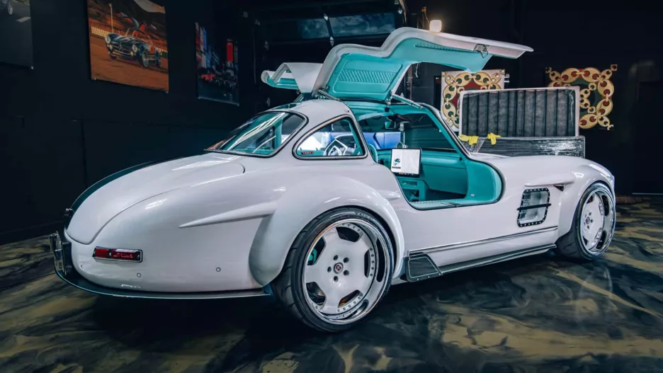 300SL Tesla задняя часть.