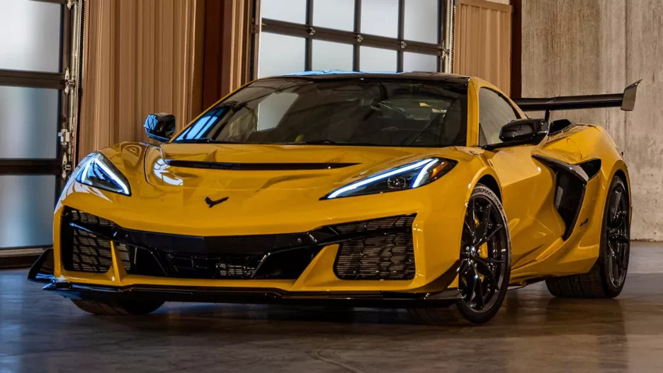 Chevrolet Corvette ZR1 передняя часть.