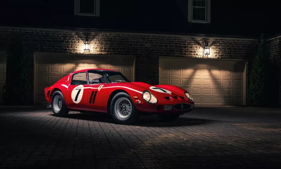 Ferrari 330 LM/250 GTO Scaglietti.