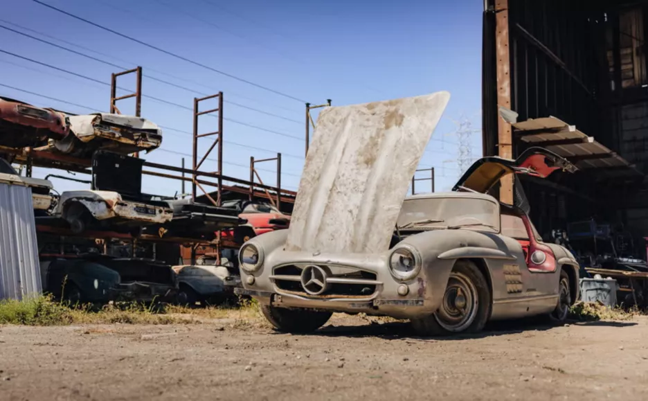 Mercedes-Benz 300SL Gullwing.