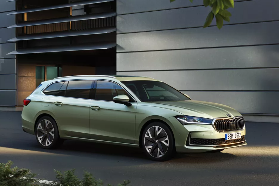 Skoda Superb Combi.