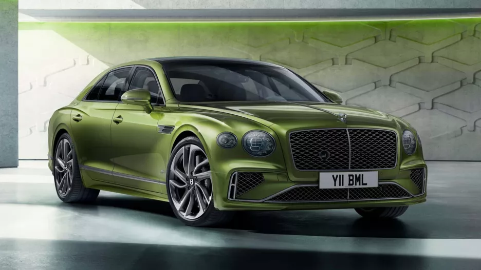 Bentley Flying Spur передняя часть.