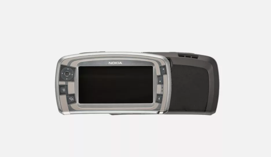 Nokia 7710.