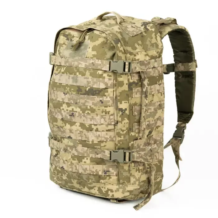 Тактический рюкзак военного.